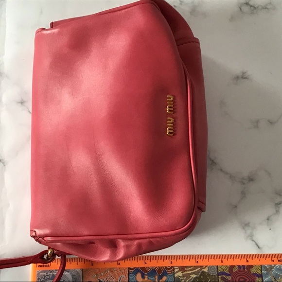 Miu Miu Miu clutch smooth antique leather deliberately stained to look old - Picture 3 of 16